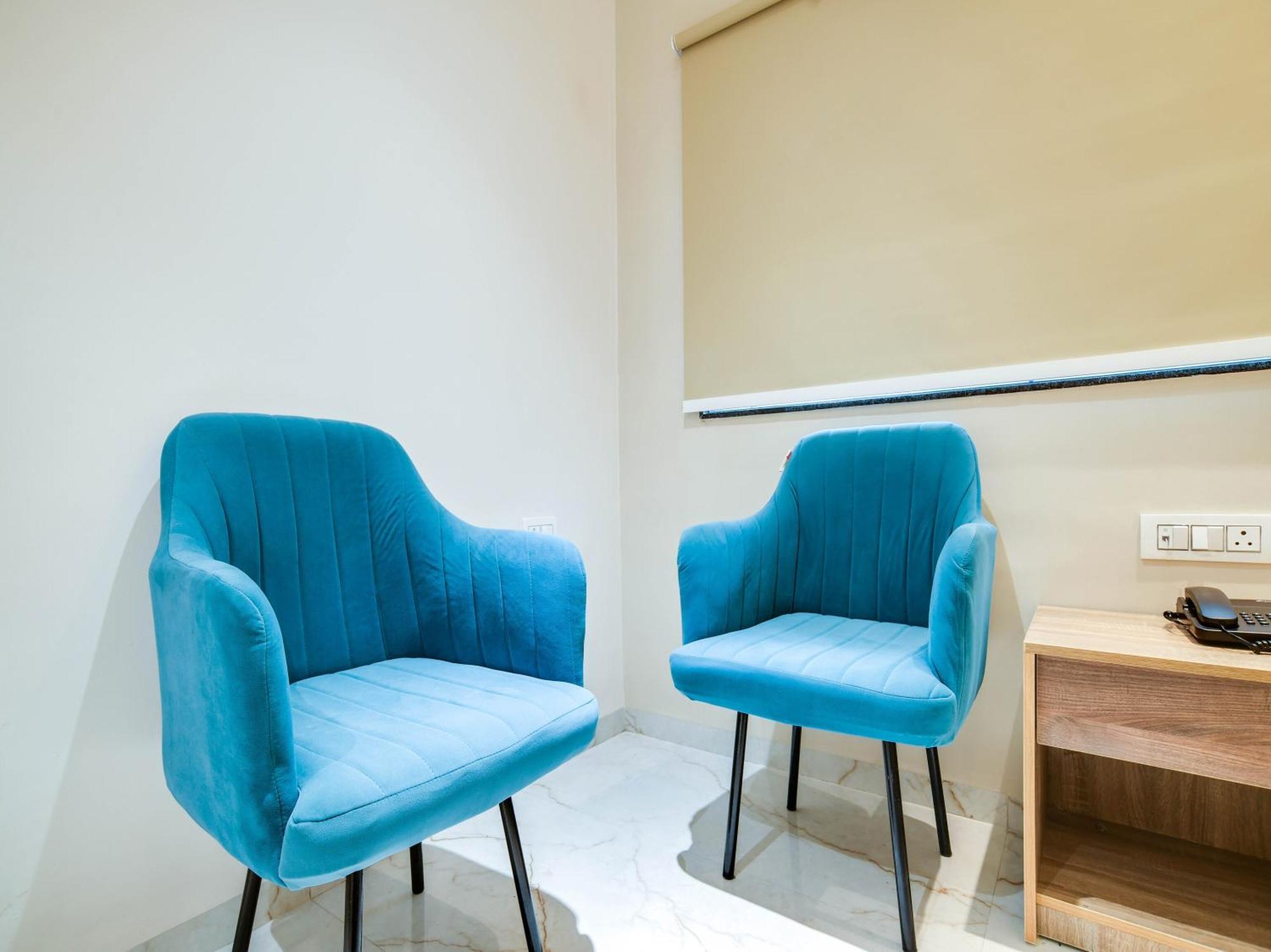 Collection O Hotel Mint Индор Екстериор снимка